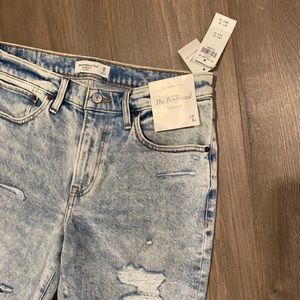 Abercrombie Boyfriend Midrise Jeans NWT